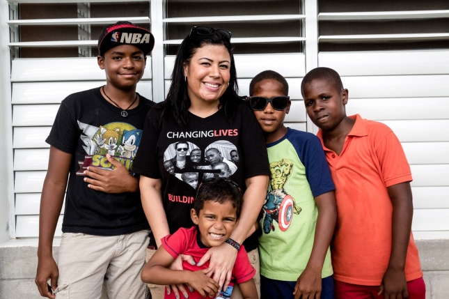 Mother and hed kids