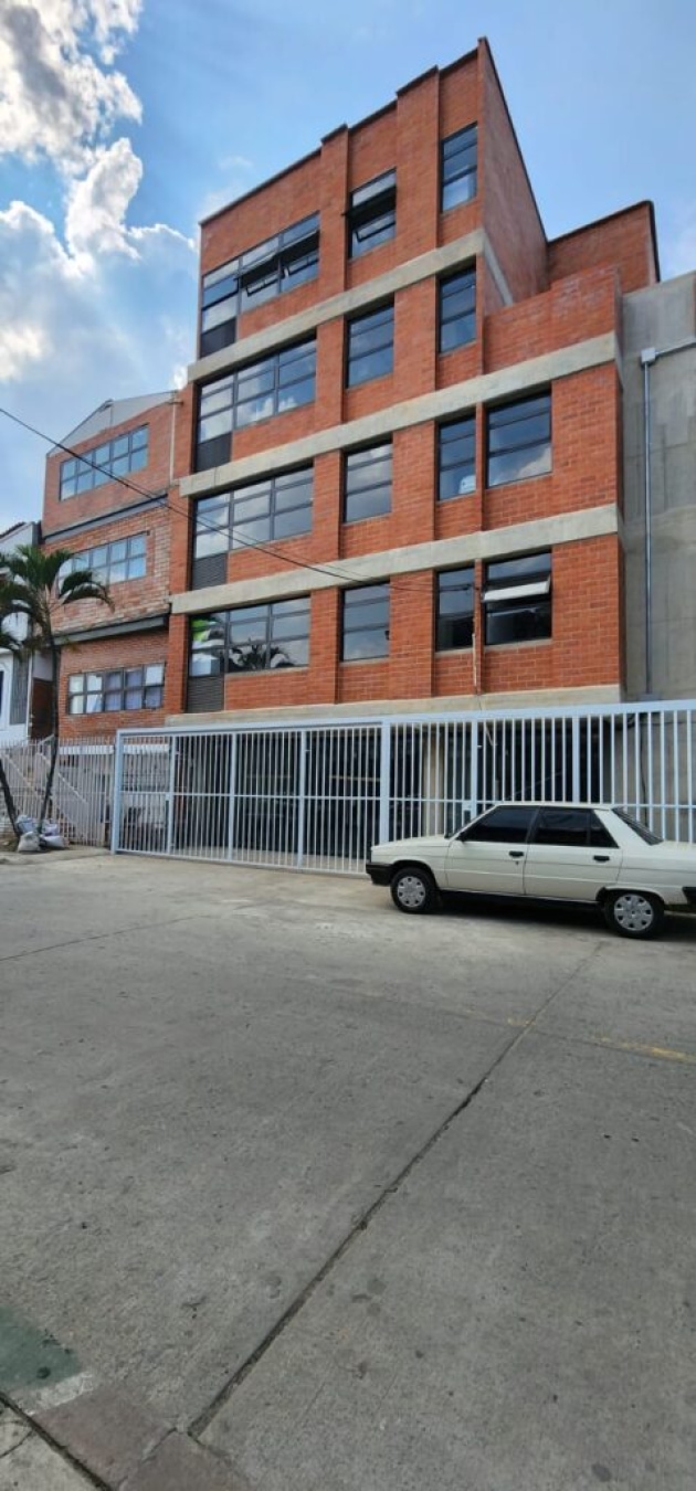 20231023_Asodisvalle_Universidad_HighResolutionImagesOfBuilding_13-478x1024.jpg